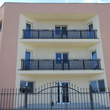 Belvedere Guest house 3*